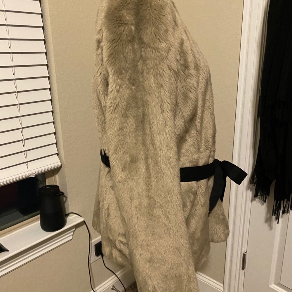 GAP Jacket - Picture 4 of 8
